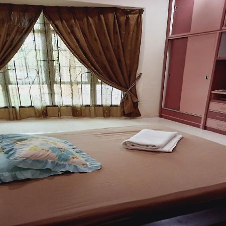 Bukit Baru Homestay Malacca Exterior foto