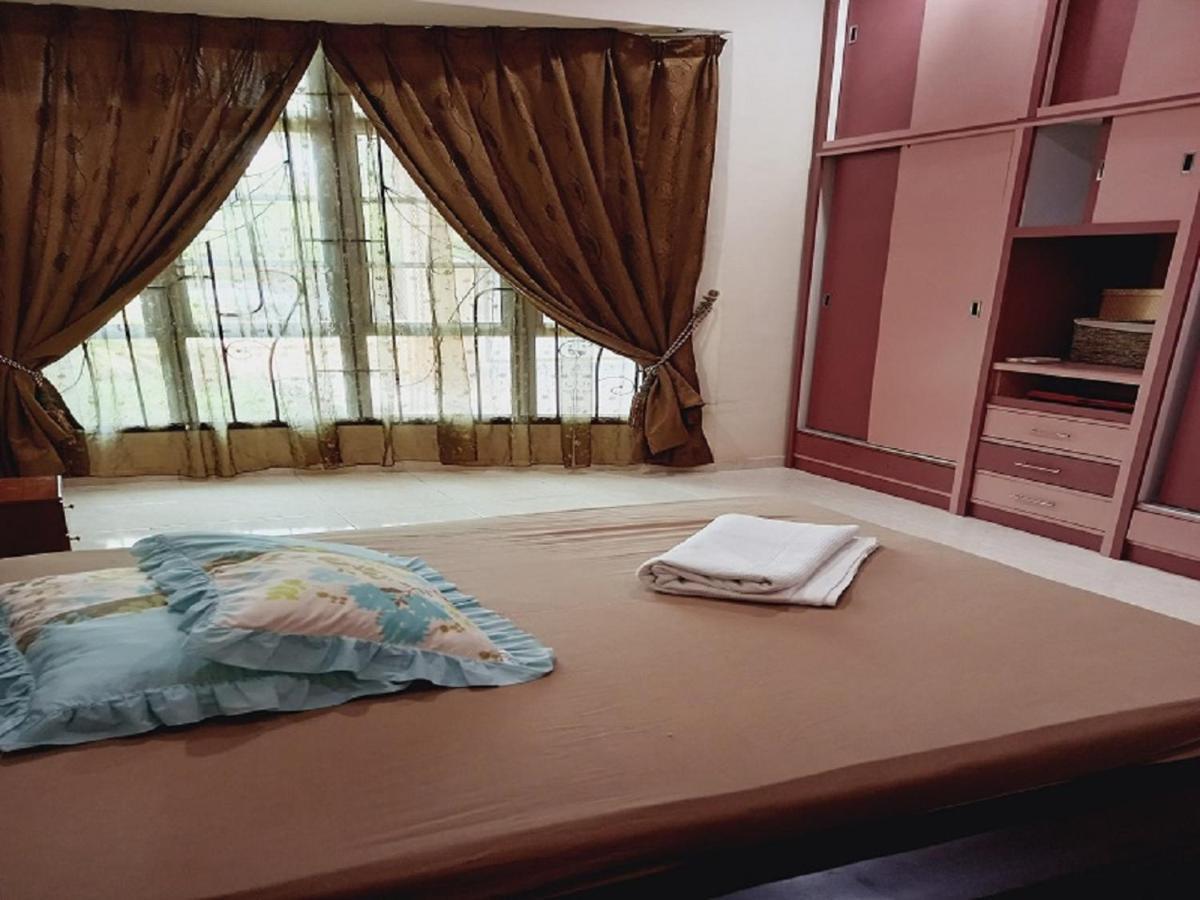 Bukit Baru Homestay Malacca Exterior foto